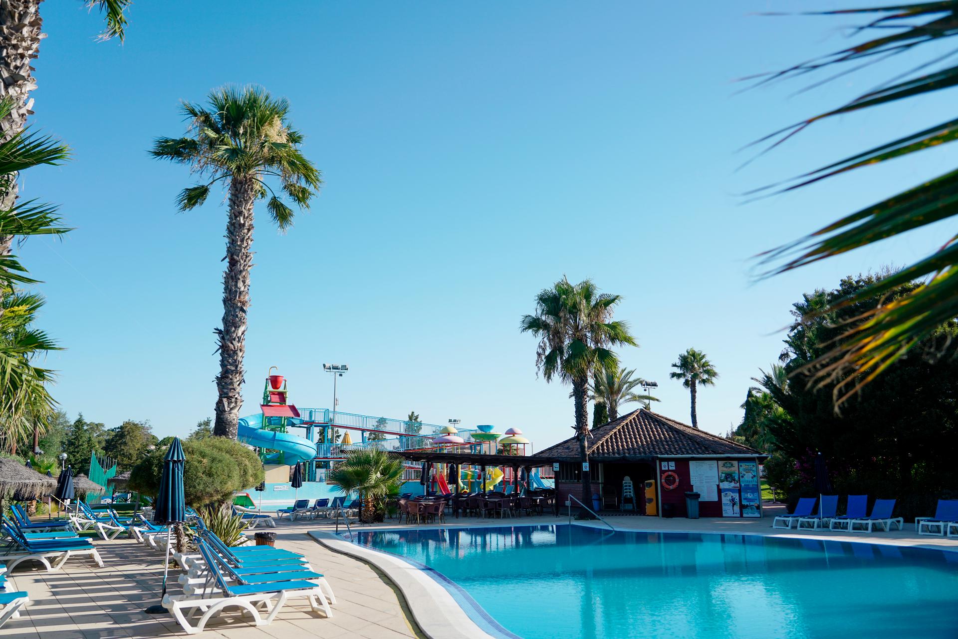 Cabana Pool Bar (Alto da Colina) — cover photo